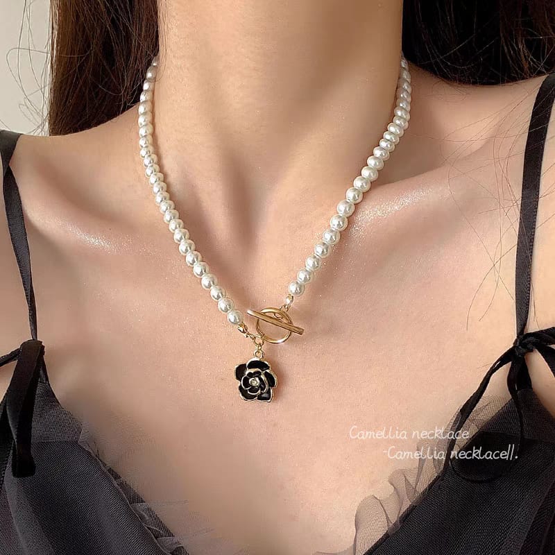 Luxury Pendant Pearl